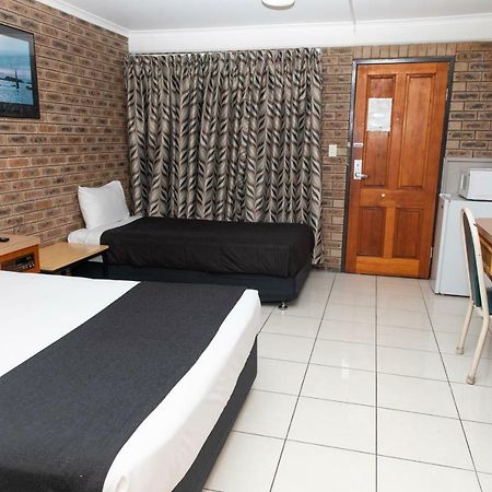 Lantern Motor Inn Mackay Extérieur photo